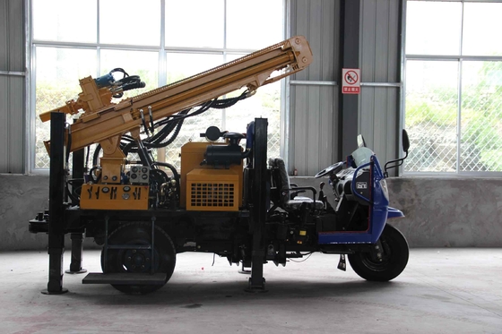 Deep Rock Water Well Crawler Drilling Rig z hydraulicznymi wyciągnikami