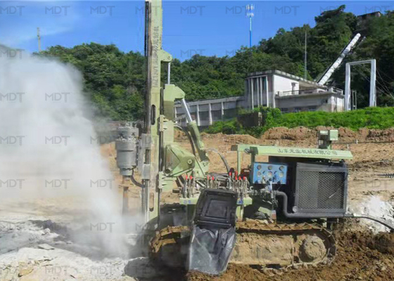 Hydrauliczna wiertarka gąsienicowa do wiercenia w stosach o średnicy 300 mm